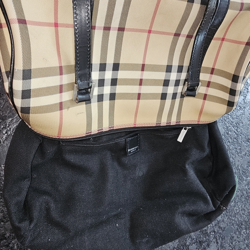 Burberry Novacheck - Picture 10 of 10